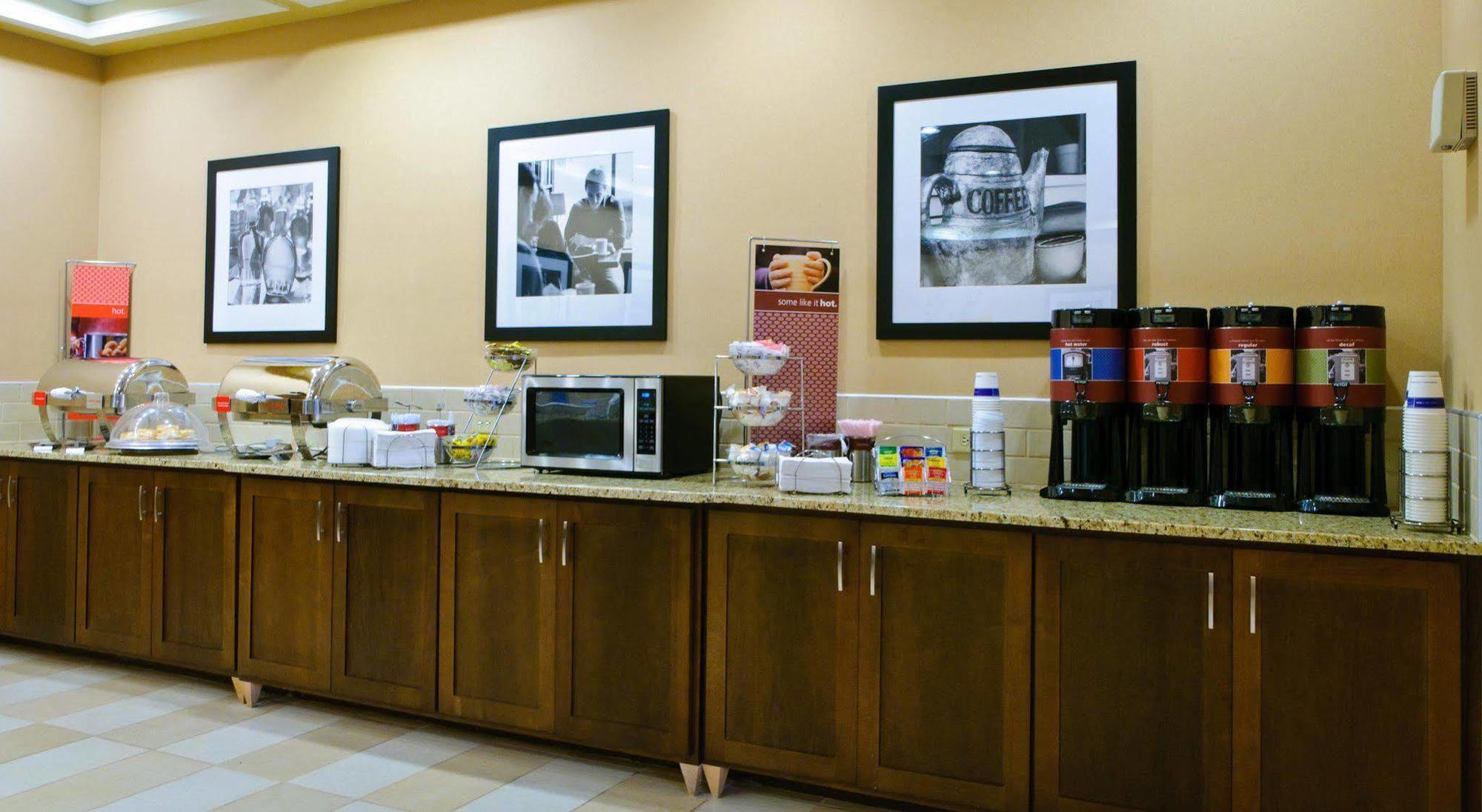 Hampton Inn Kinston Restoran fotoğraf